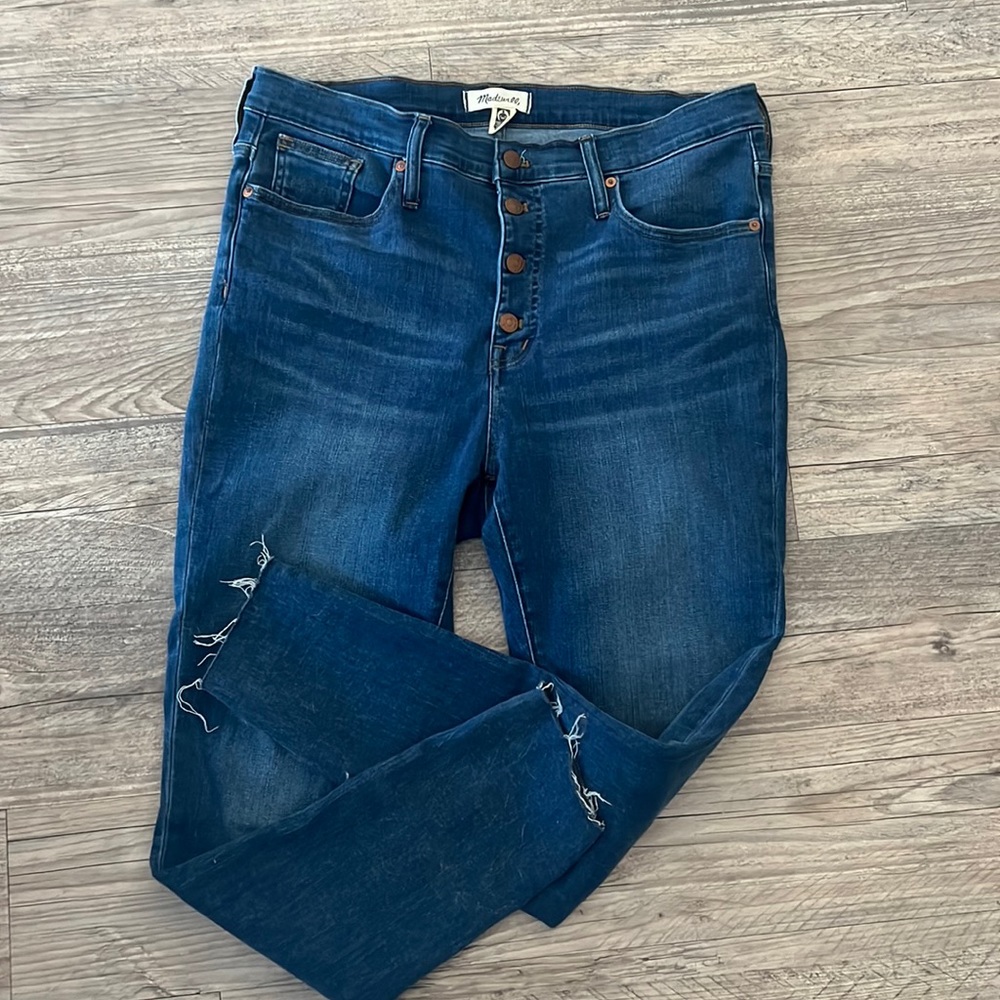 Madewell 9” Mid Rise Button Fly Raw Hem Skinny Jean Sz 32